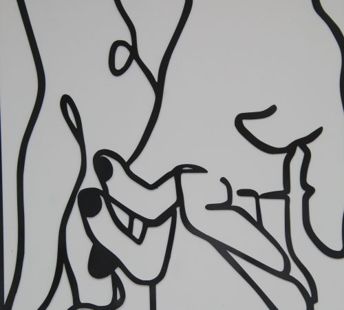 עיצוב ידיים כפולות – אומנות מתכת בחיתוך מדויק